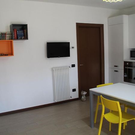 Casa Vacanze Da Riki Appartamento 1 Peschiera del Garda Bagian luar foto