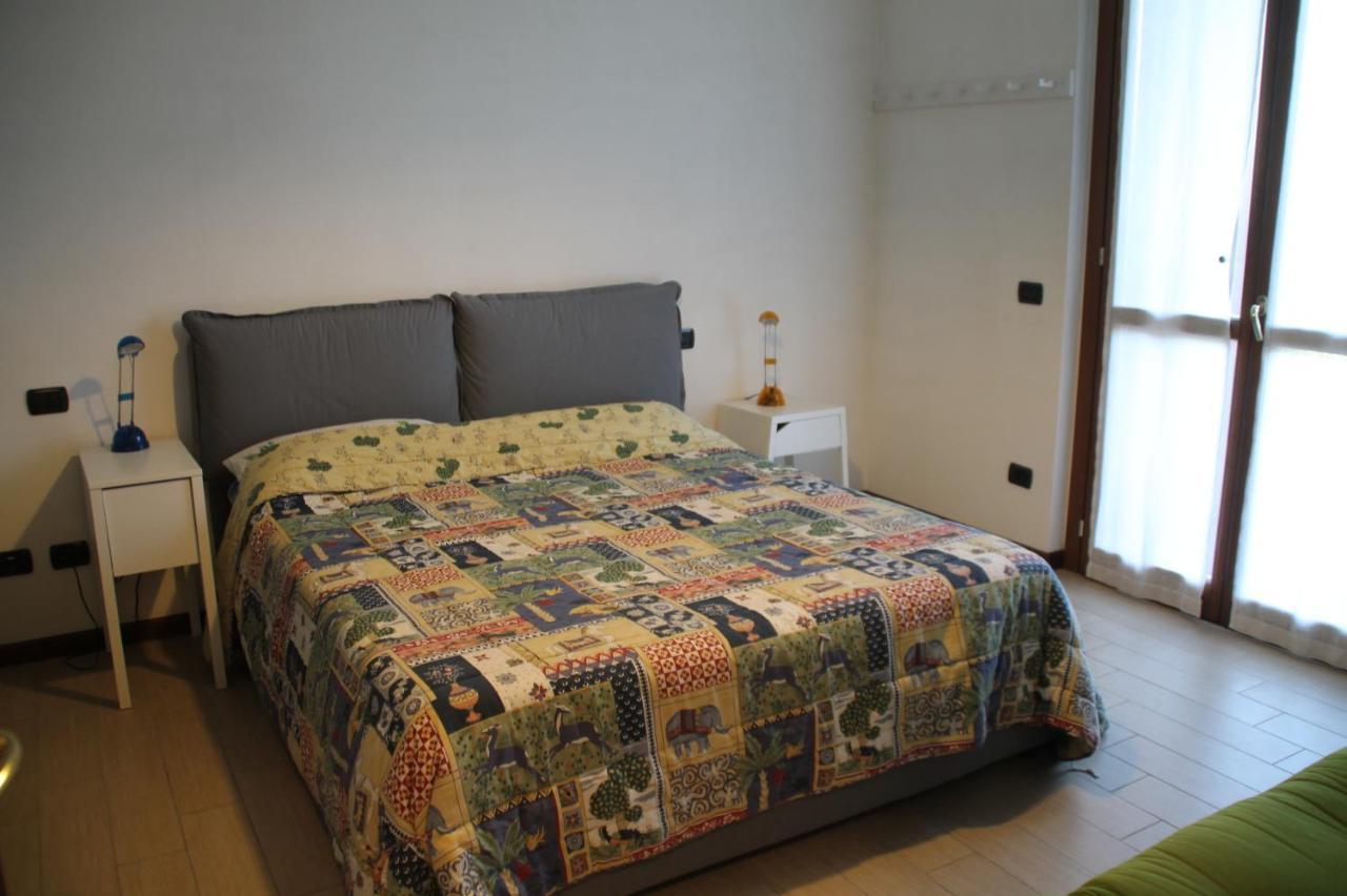 Casa Vacanze Da Riki Appartamento 1 Peschiera del Garda Bagian luar foto