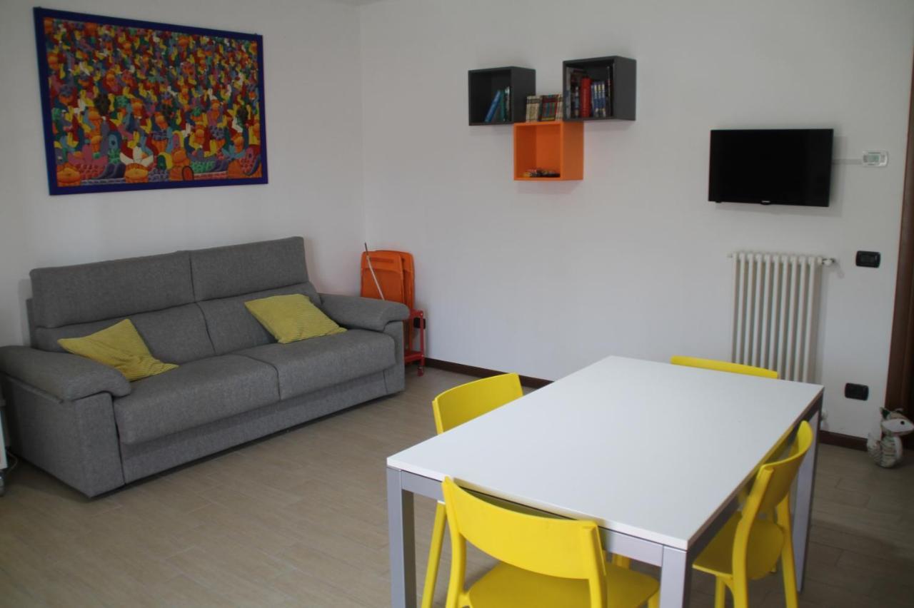 Casa Vacanze Da Riki Appartamento 1 Peschiera del Garda Bagian luar foto